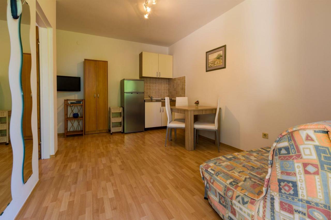 Apartments Alin دْغاماي المظهر الخارجي الصورة