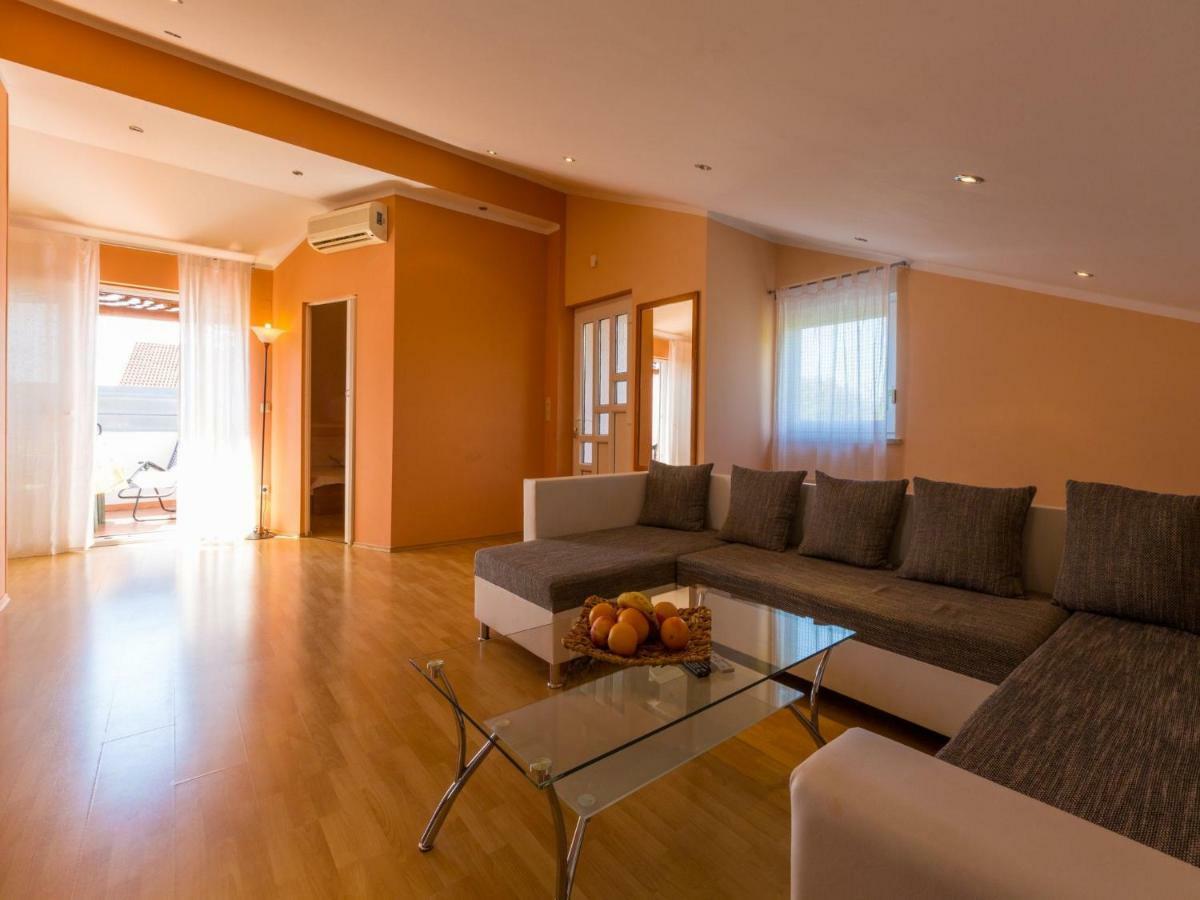 Apartments Alin دْغاماي المظهر الخارجي الصورة