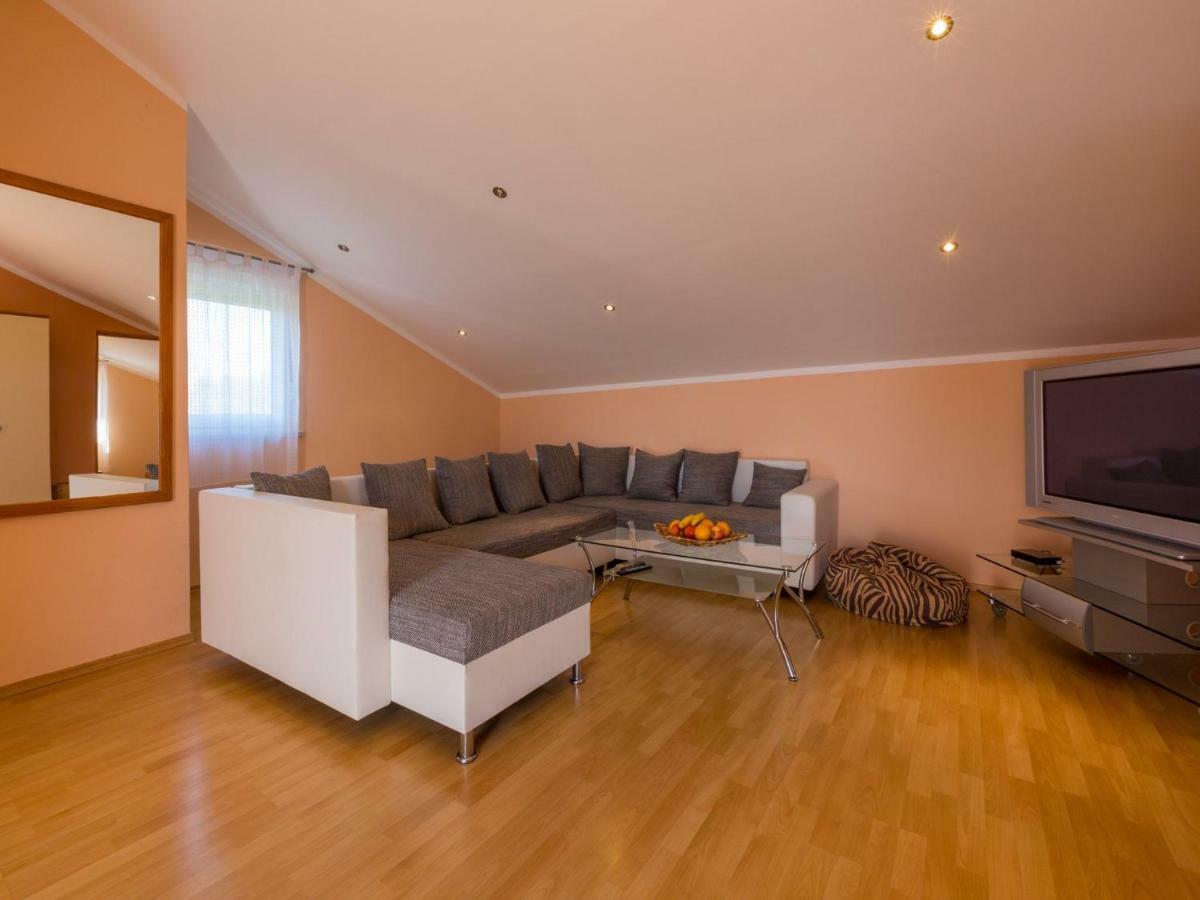 Apartments Alin دْغاماي المظهر الخارجي الصورة