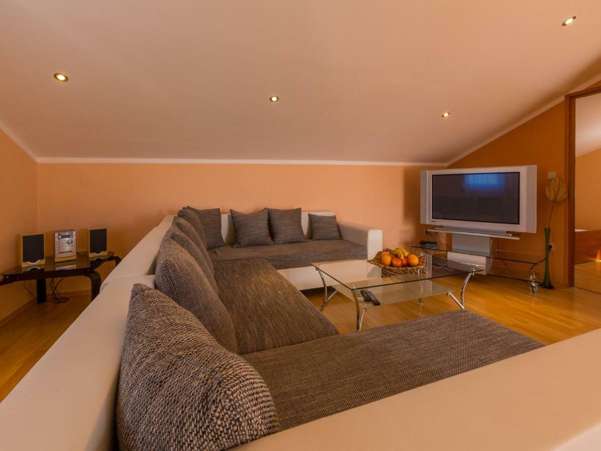 Apartments Alin دْغاماي المظهر الخارجي الصورة