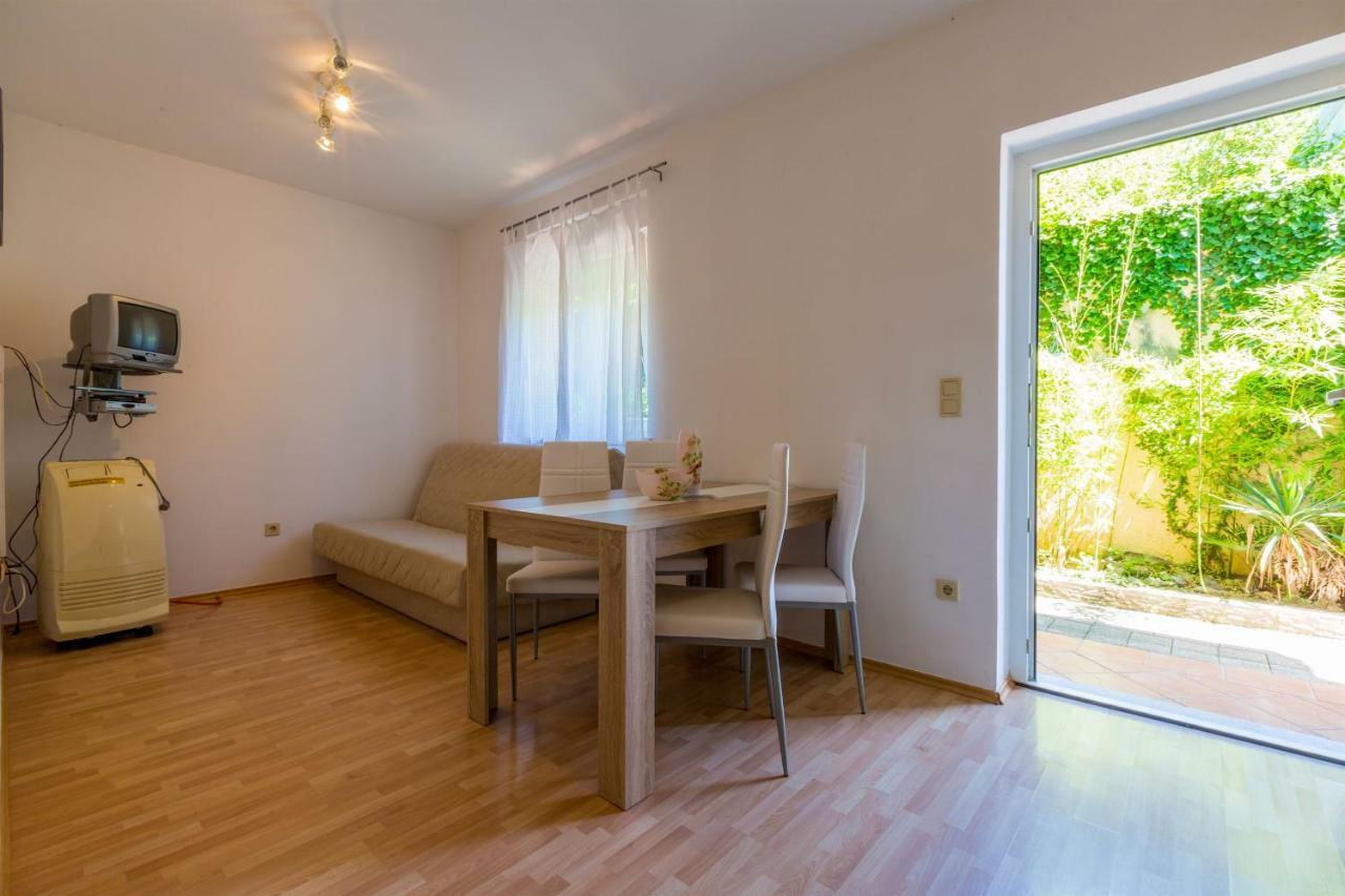 Apartments Alin دْغاماي المظهر الخارجي الصورة