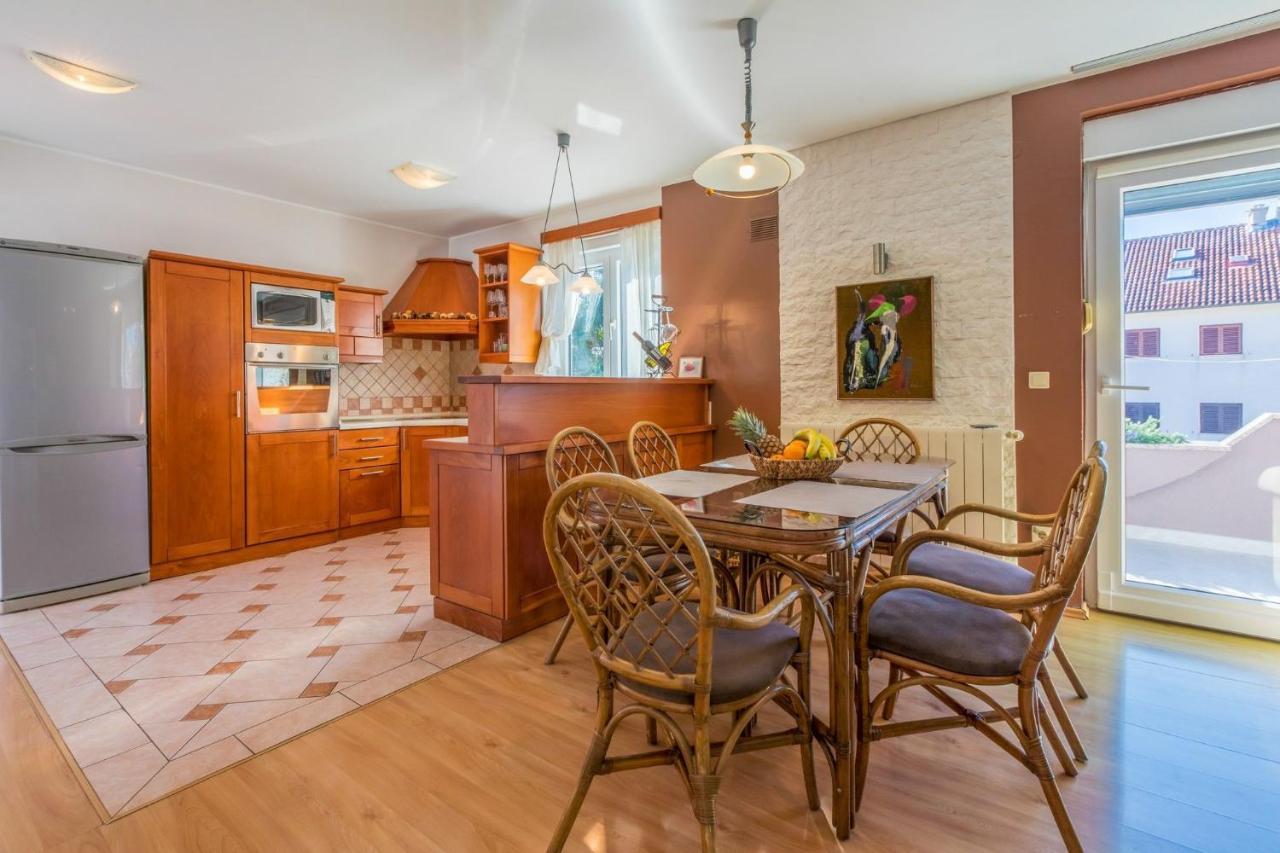 Apartments Alin دْغاماي المظهر الخارجي الصورة